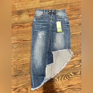 NWT Asymmetrical Denim Skirt with Frayed Hem  SZE 4